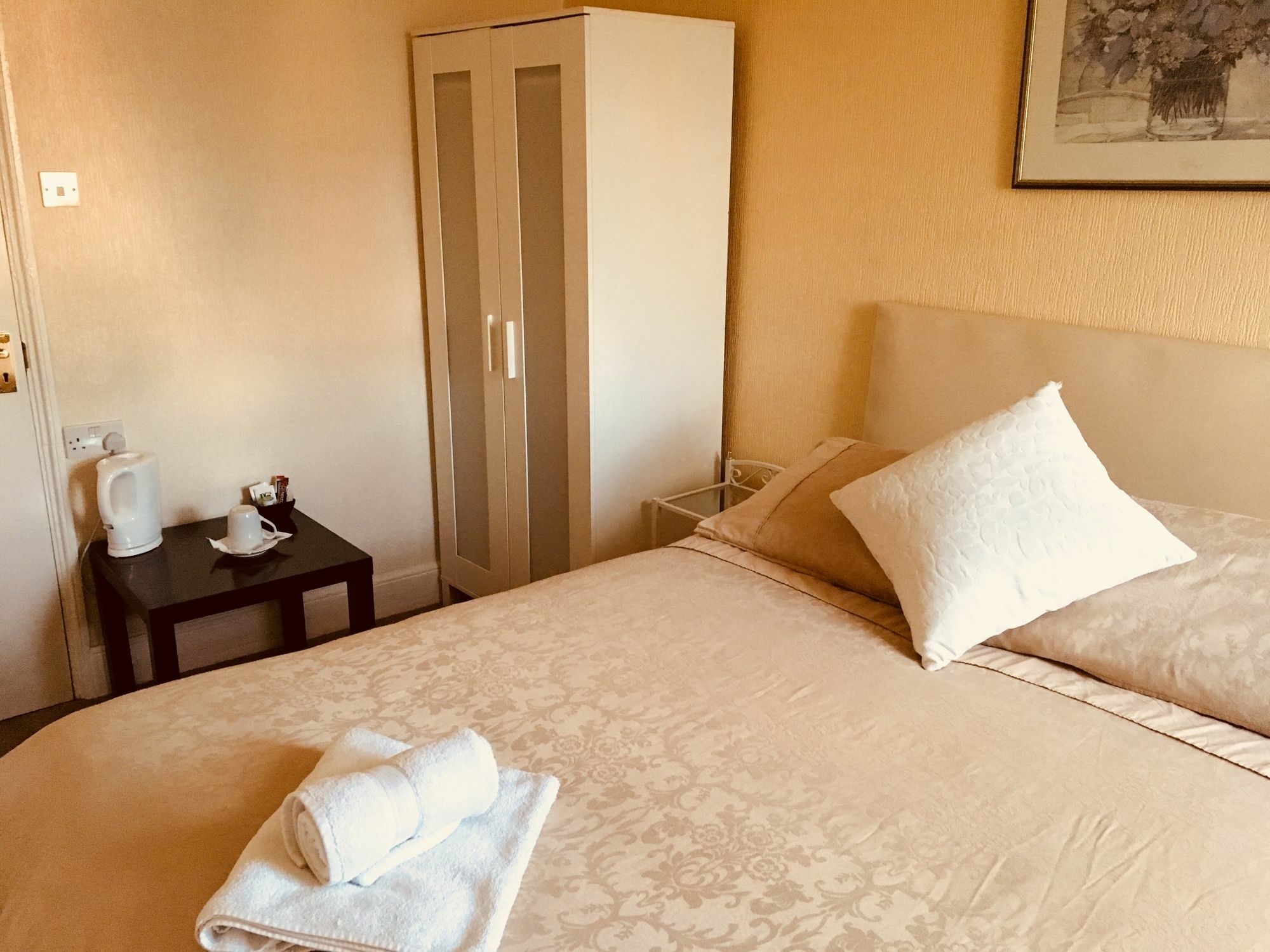 Bentons Guest House Cheltenham Luaran gambar